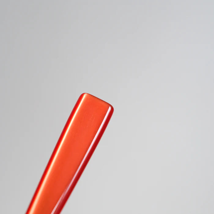 A TABLE Couverts à salade ICONE Orange -Inox et carbone