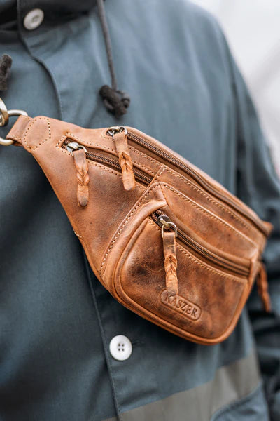 ACCESSOIRE maroquinerie Banane en cuir