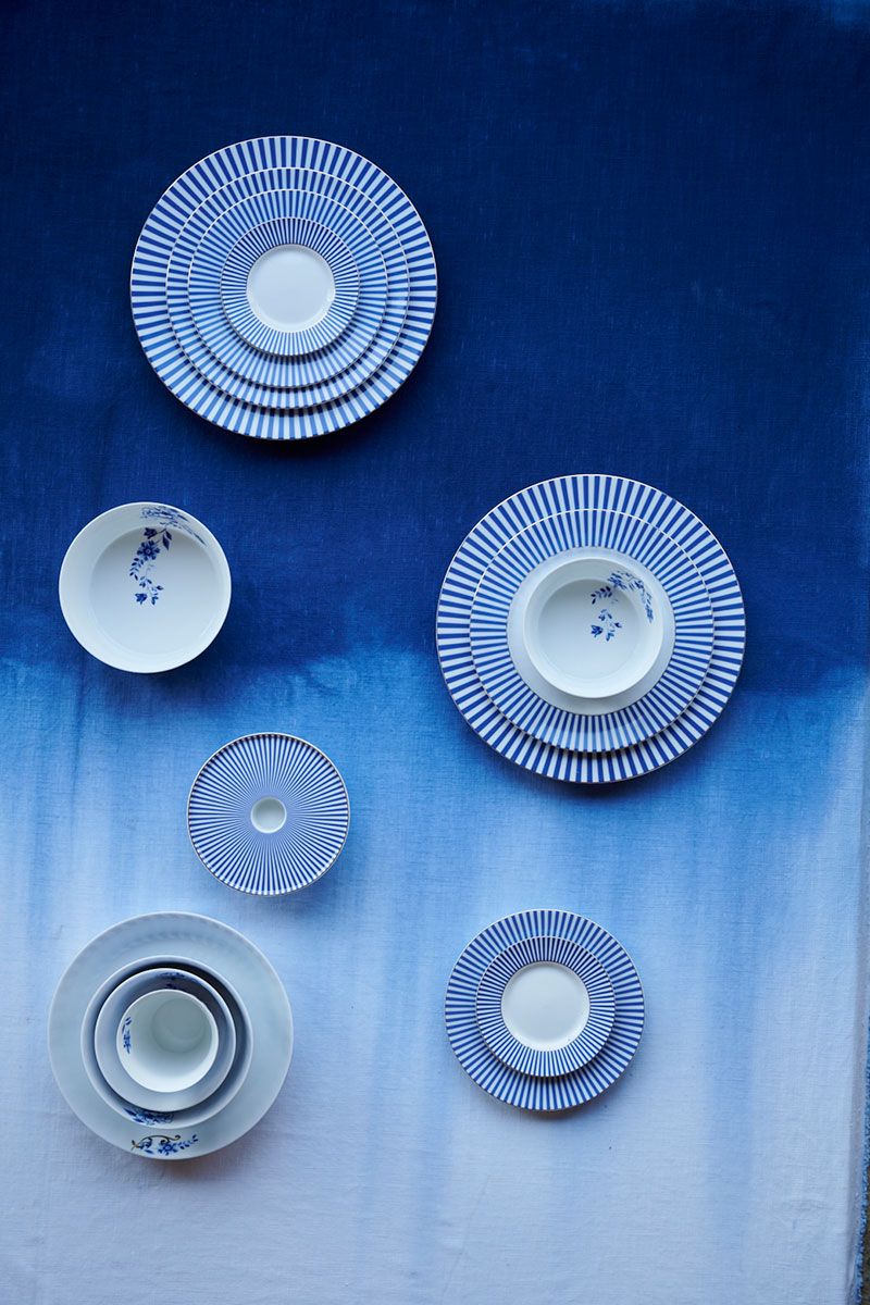 A TABLE Assiette plate ROYAL STRIPES en porcelaine 26.5cm