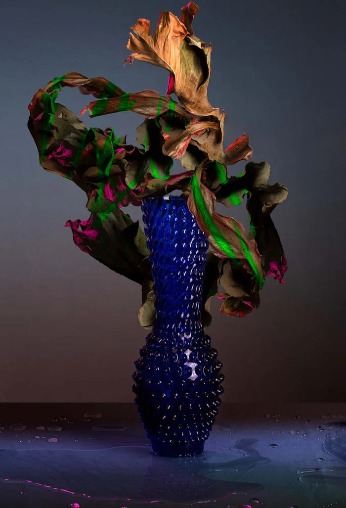 Vase à clous Fugu Bleu électric en cristal de Bohême