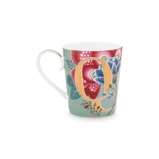 A TABLE Mug ALPHABET -Q Bleu ciel en porcelaine