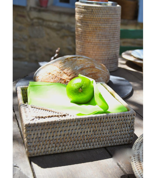 A TABLE Range serviettes convives Blanc grand modèle en rotin