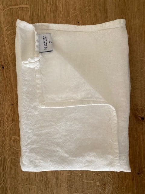 A TABLE TEXTILE Torchon Blanc craie en lin lavé