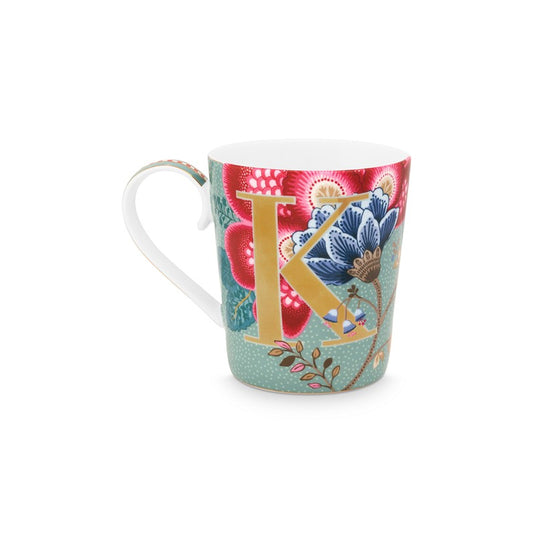 A TABLE Mug ALPHABET -K Bleu clair en porcelaine